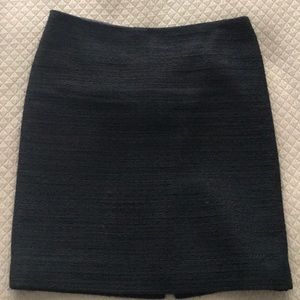 Black tweed Theory skirt